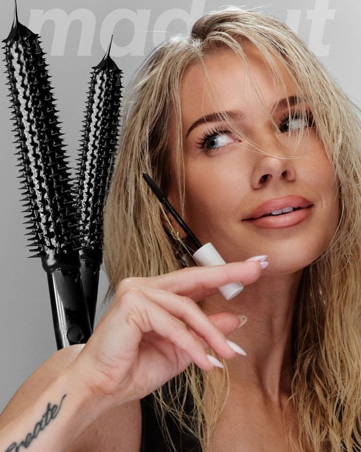 Instagram post by @evelinekarlsen for Made It Cosmetics. Caption reads: SINGLES DAY SKAL SELVFØLGELIG FEIRES!!🤜🏼💥🤛🏼....