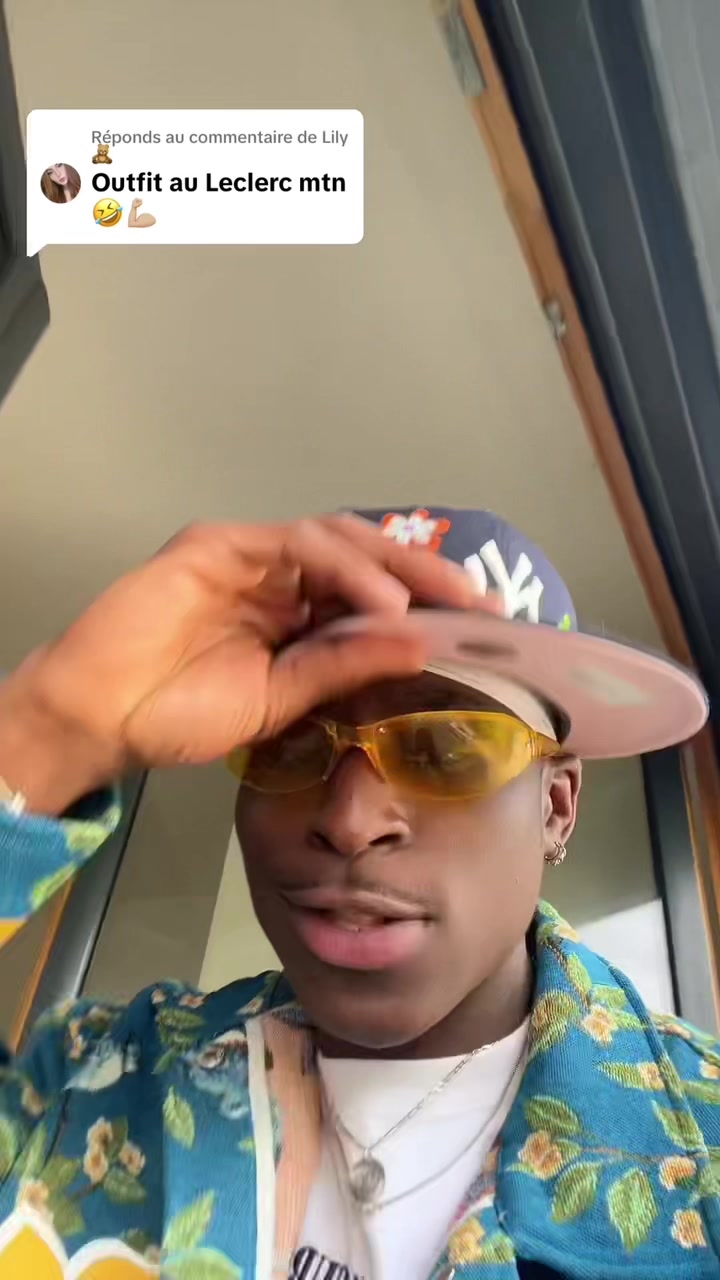 TikTok post by @maconga20 for E.Leclerc. Caption reads: Outfit & shooping @E.Leclerc  #fashiontiktok....