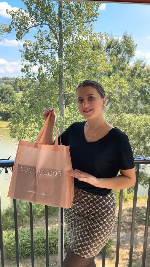 Instagram post by @betulbalabannn for Lucca Vudor. Caption reads: #ad 

Thank you @luccavudorsg ✨

➡️ Link : [...].