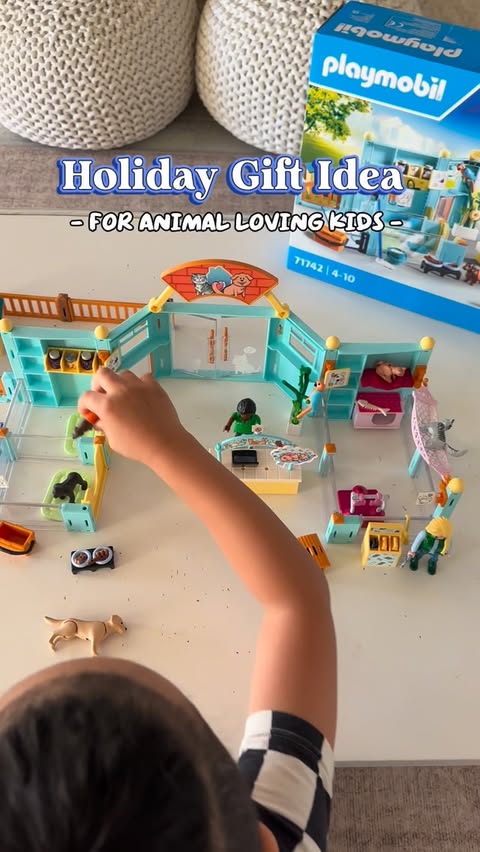 Instagram post by @vanessa_amonn for PLAYMOBIL. Caption reads: [...] into role-play right now and the PLAYMOBIL....