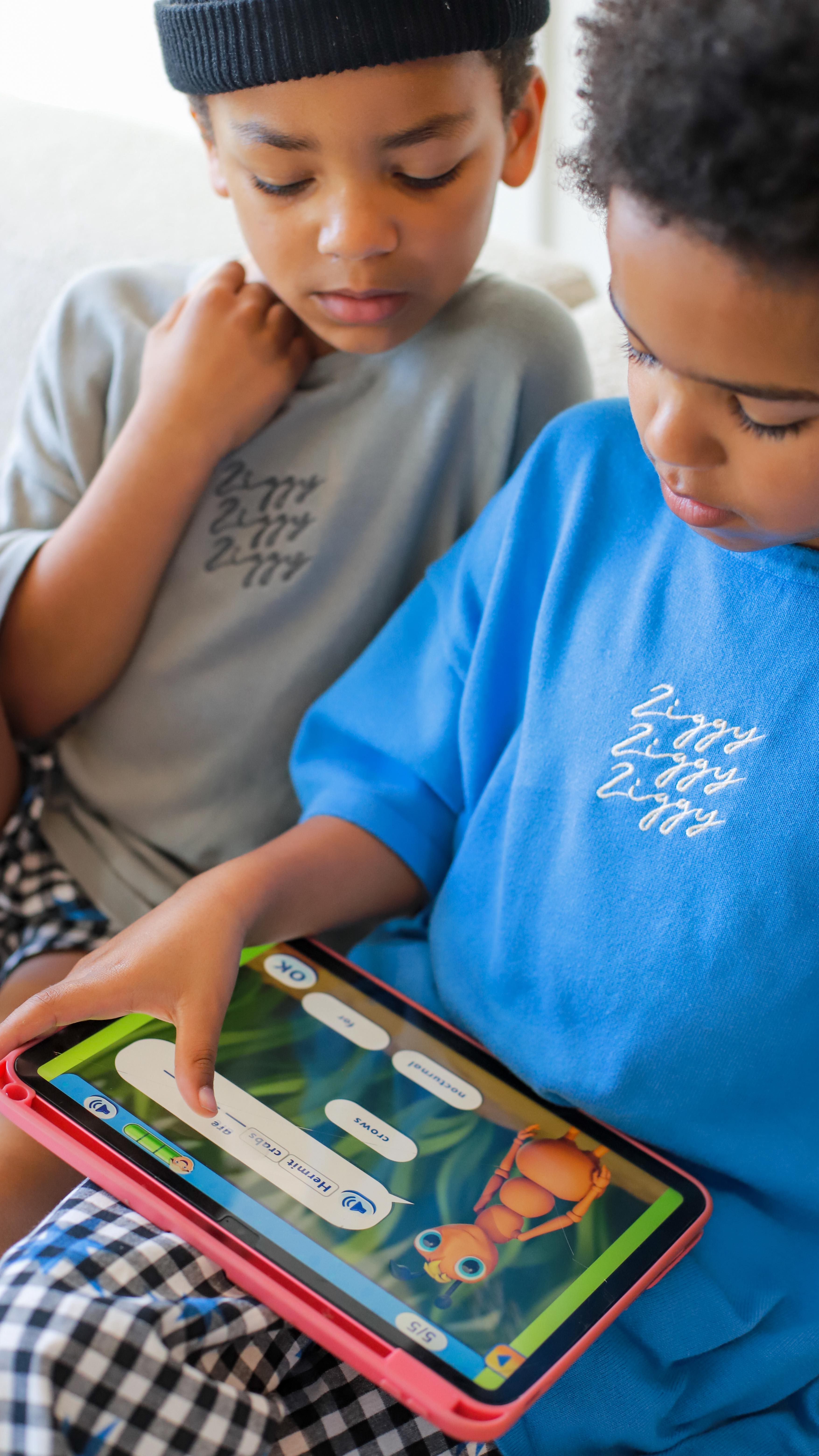 Instagram post by @justamelbournemama for Readingeggs. Caption reads: [...] read everyday for fun! We love ABC....