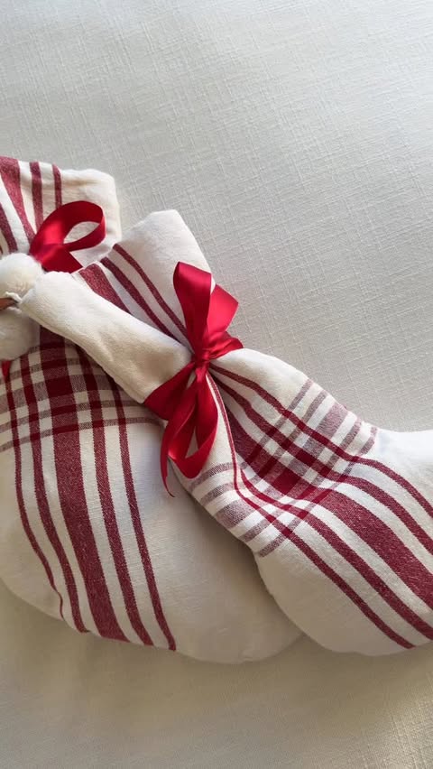 Instagram post by @natalieminalee for SKECHERS. Caption reads: [...] have survived this day without my @skechers....