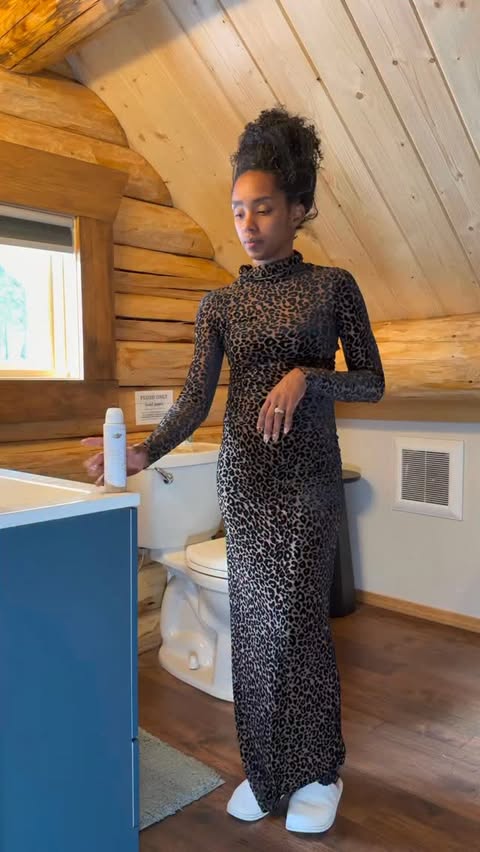 Instagram post by @lavishlybritt for Kroger. Caption reads: Sleighing the season starts with staying fresh…....