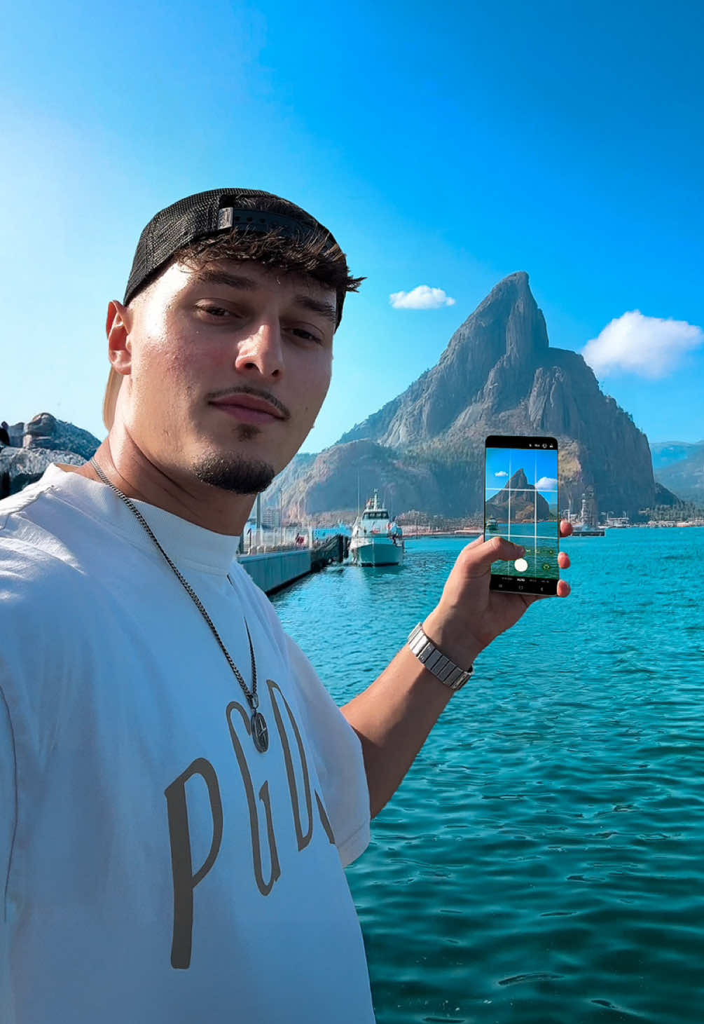 TikTok post by @nikolaisavic for Samsung. Caption reads: Who’s gonna try this?👨🏼‍🍳🙌🏽 #transition....