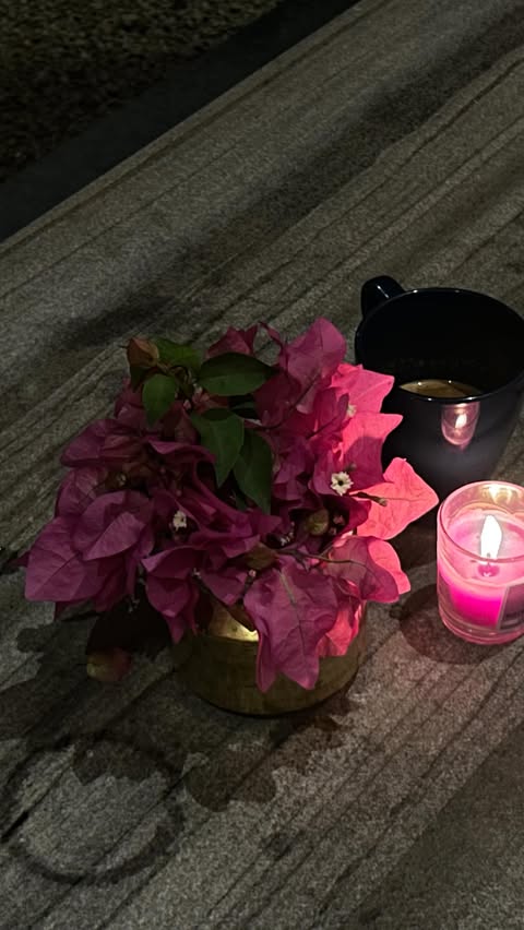 Instagram post by @__chandni45 for Kama Ayurveda. Caption reads: Sunday story💆‍♀️🍃😴

my fav @kamaayurvedaindia....