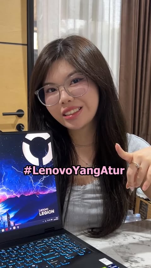 Instagram post by @annaababyy for Lenovo Legion. Caption reads: [...] tau ada laptop paling worth it Lenovo Legion....