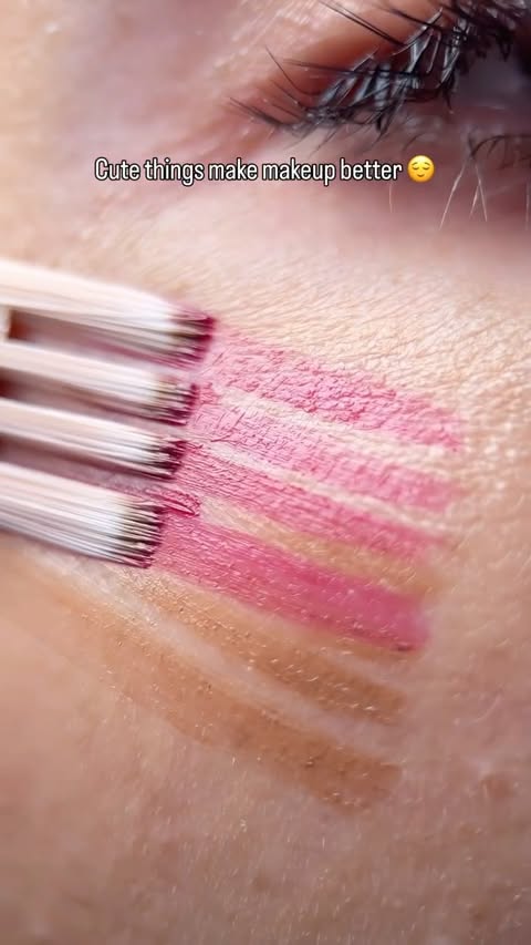 Instagram post by @noelle.makeup for essence cosmetics. Caption reads: Blush or Bronze? 💗 @essence_cosmetics Baby Got....