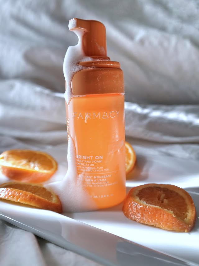 Instagram post by @brendasbeautyblog for FarmacyBeauty. Caption reads: #farmacygiftedme @farmacybeauty 

🧖‍♀️💖....