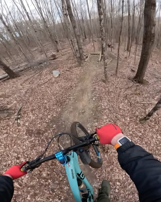 Instagram post by @philkmetz for NOBL Wheels. Caption reads: [...] 🫠 My sponsors @gtbicycles @noblwheels....