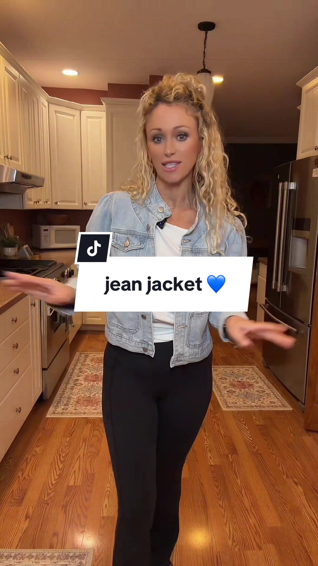TikTok post by @gold3nlox for Uaneo. Caption reads: [...] a cuter Jean jacket than this one 💙 @Uaneo....