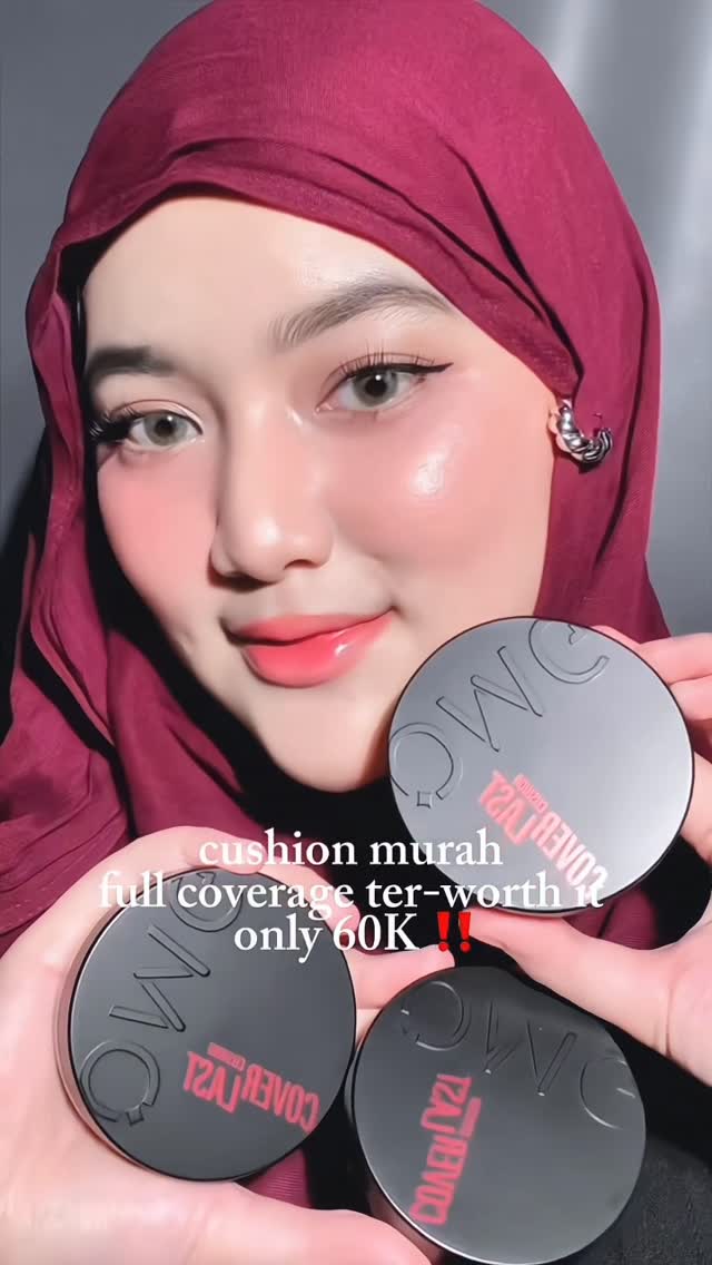 Instagram post by @dwiffahraherz for OMG. Caption reads: [...] price: only around IDR 60K! ✨ #omgbeauty....