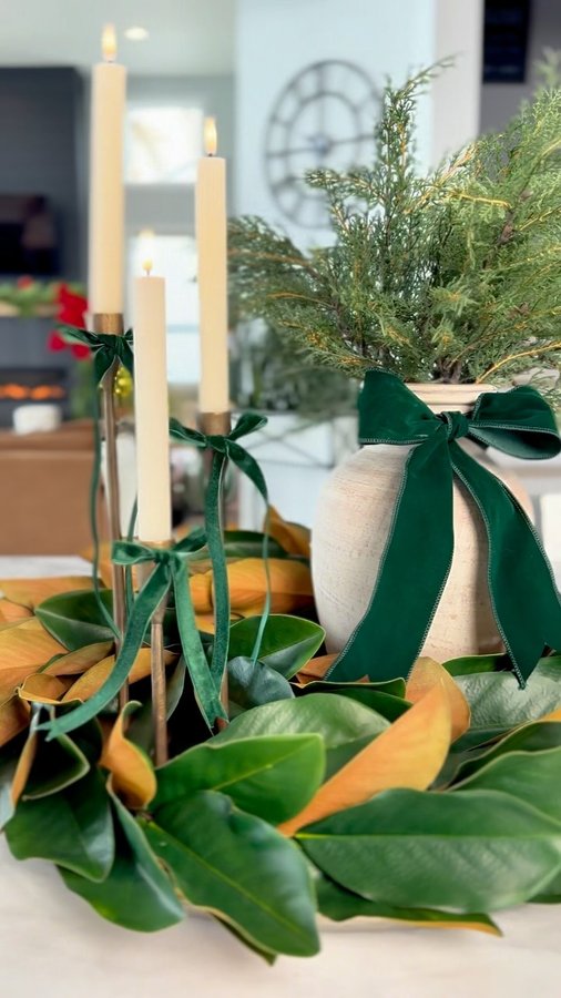 Instagram post by @theshannykate_style for CG Hunter. Caption reads: [...] this centerpiece is a statement piece!....