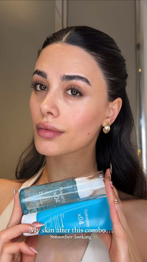 Instagram post by @alisasahinn for Mixsoon. Caption reads: [...] smoother-looking pores in one step 💧🫧....