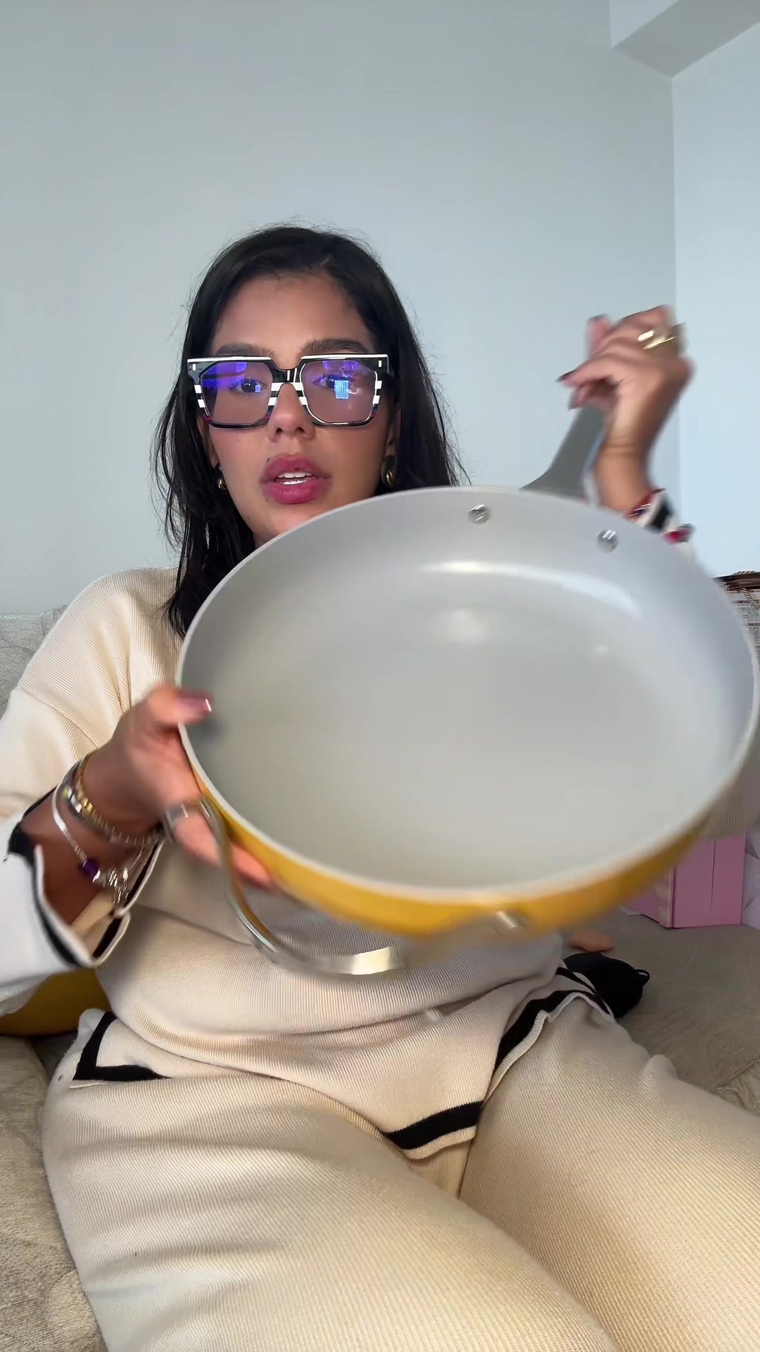 TikTok post by @lamusuquerida for Caraway Home. Caption reads: @Caraway Home 🤭✨.