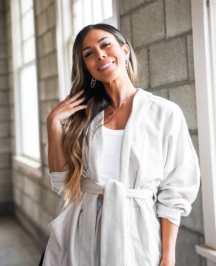 Instagram post by @elle.w.style for Nickel & Suede. Caption reads: When your earrings add the perfect finishing touch....