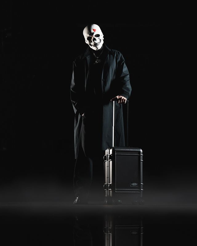 Instagram post by @vladimircauchemar for Eastpak. Caption reads: Eastpak Resist’r Case x @vladimircauchemar 
Ready....