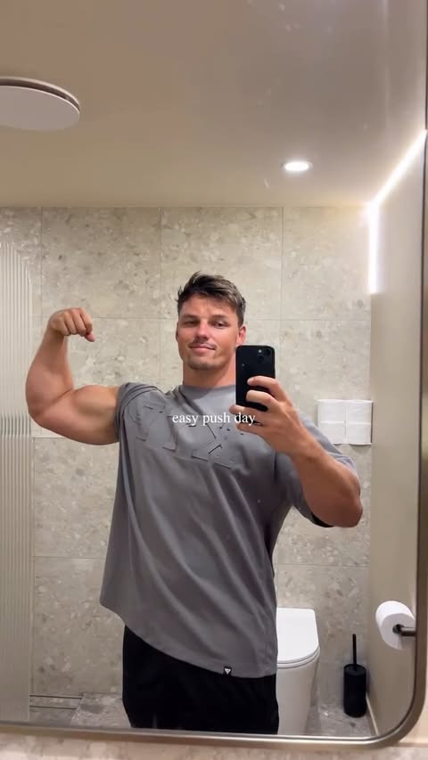 Instagram post by @scottvriens for EHPlabs. Caption reads: Easy push day 🍓 

Workout deets below ⬇️ 

1.....