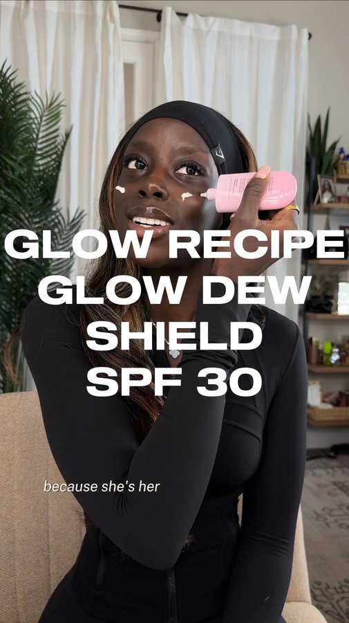 Instagram post by @golloria for Glow Recipe. Caption reads: [...] cast. no piling. just glow. the @‌GlowRecipe....