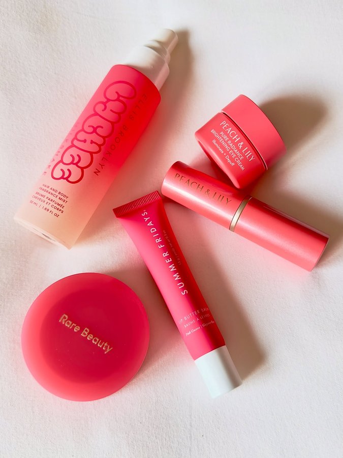 Instagram post by @evamm55 for Ellis Brooklyn. Caption reads: [...] Fragrance Mist in Lychee 
@ellisbrooklyn....