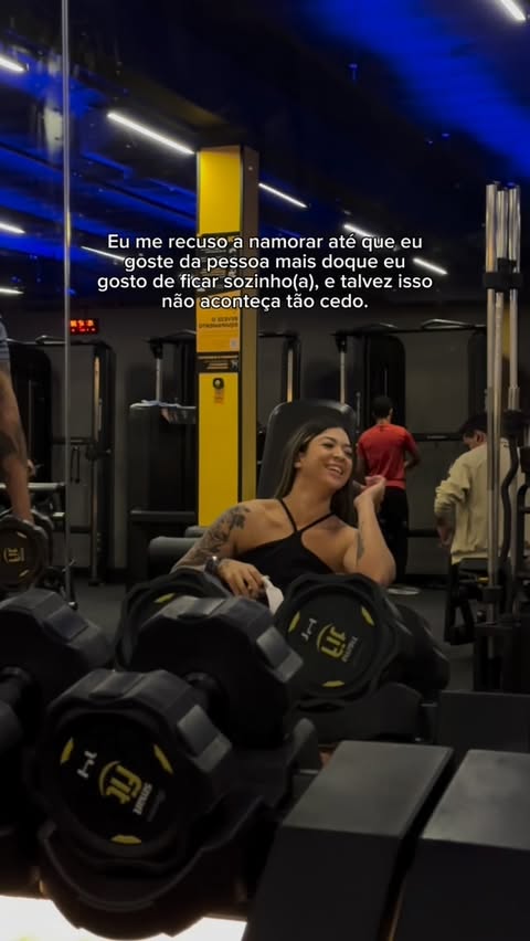 Instagram post by @monique.ruchell for Beleza Brasileira. Caption reads: USE 🏷️MRUCHELL NA @darklabsuplementos....