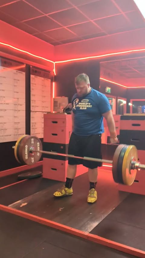 Instagram post by @paul_smith_94 for SBD Apparel. Caption reads: 150KGx2 Hot potato clean and press PB 😮

Trying....