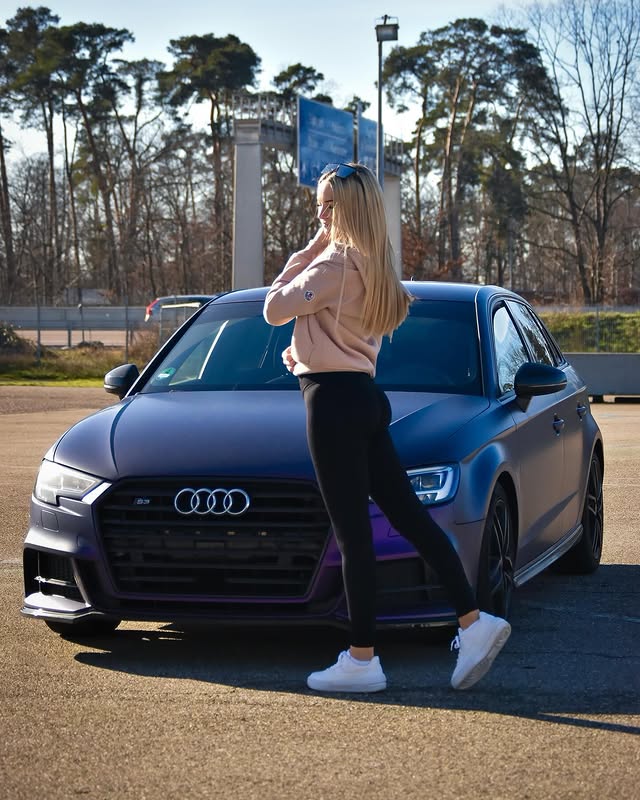 Instagram post by @saarah_g20 for Sportsbabe. Caption reads: [...] @glaxi.de 💥: @fox_exhaustsystems 👖:....