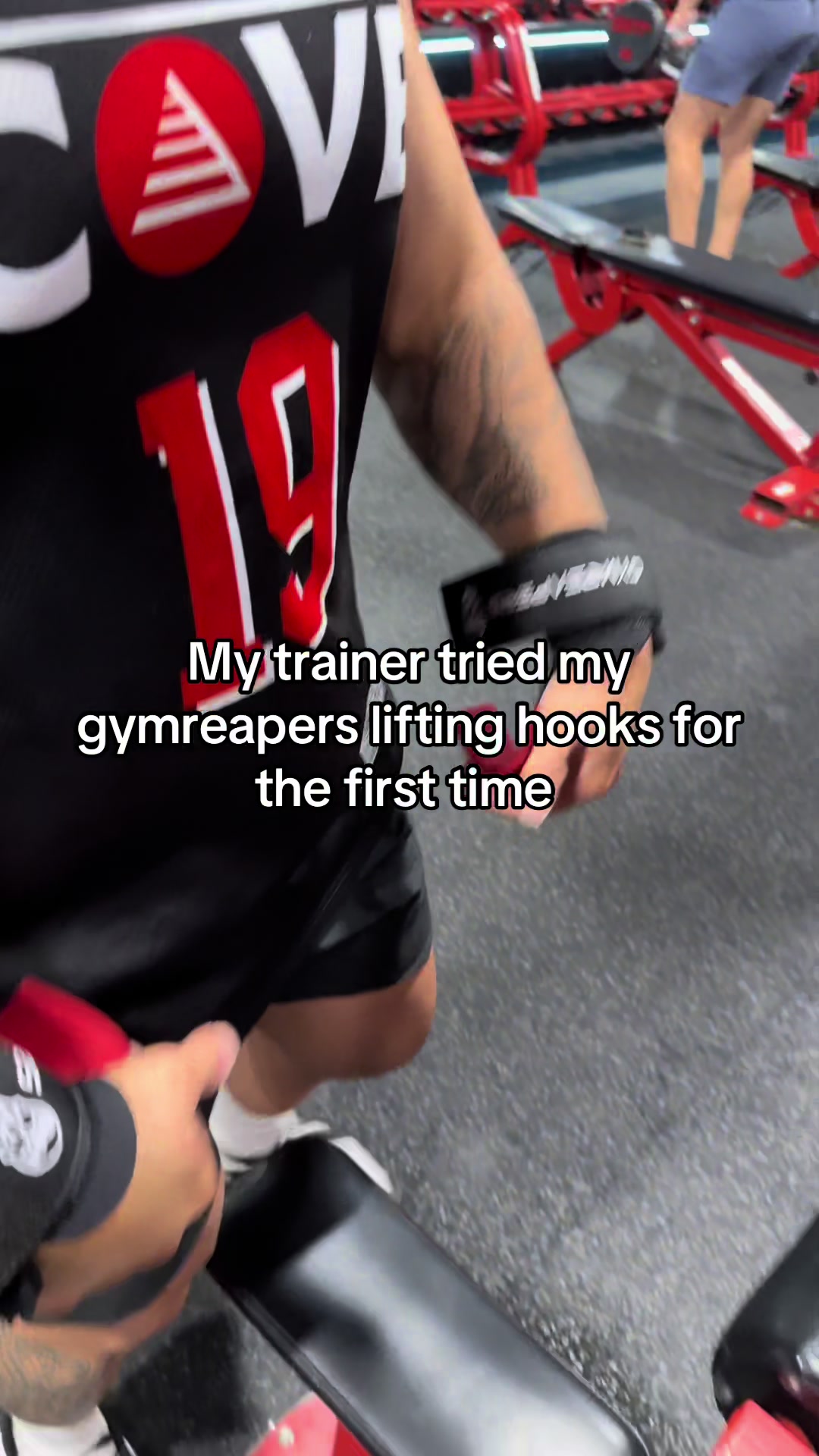 TikTok post by @jedipaarrggss for Gymreapers. Caption reads: @Gymreapers lifting hooks were approved [...].