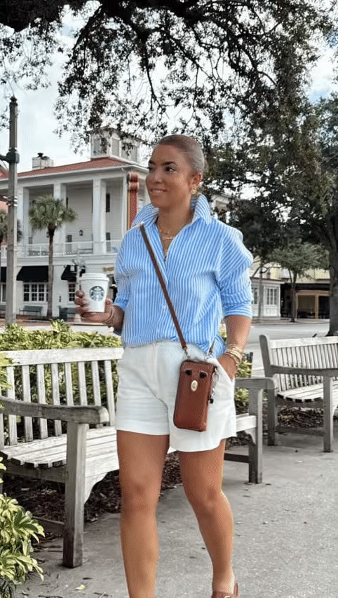 Instagram post by @carolinsuarez_ for Patricia Nash Designs. Caption reads: When I’m on the go, the @patricianashdesigns....