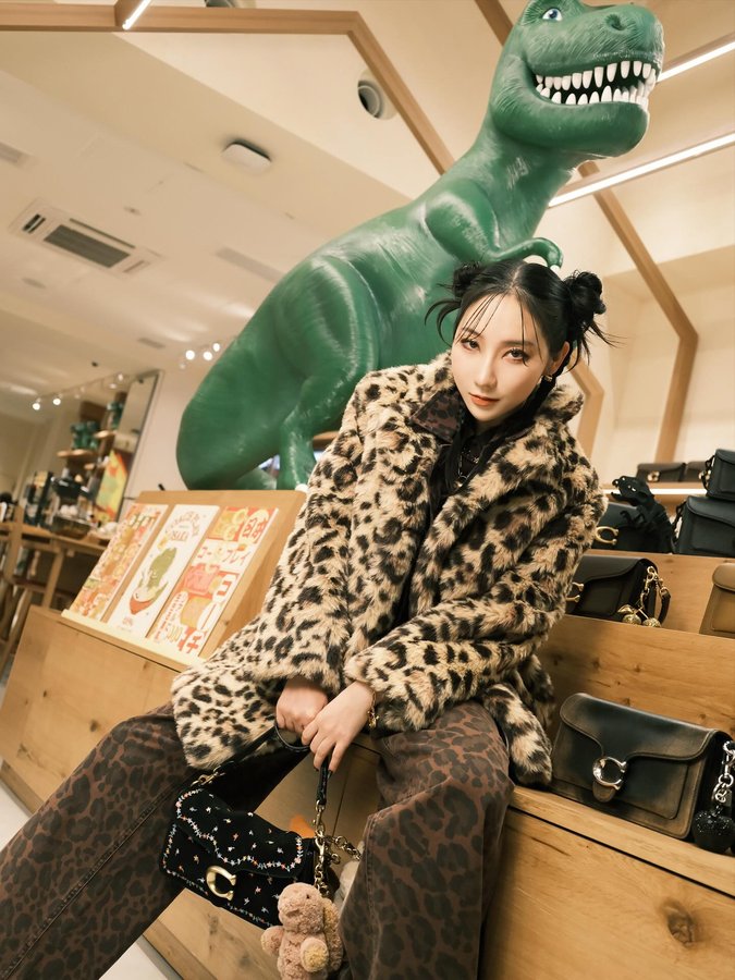 Instagram post by @f_s_uika for Coach. Caption reads: “Coach....