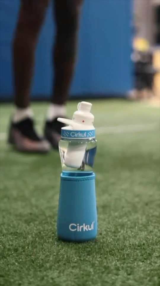 Instagram post by @toryhorton_ for Cirkul. Caption reads: [...] workouts aren’t complete without Cirkul 💦....