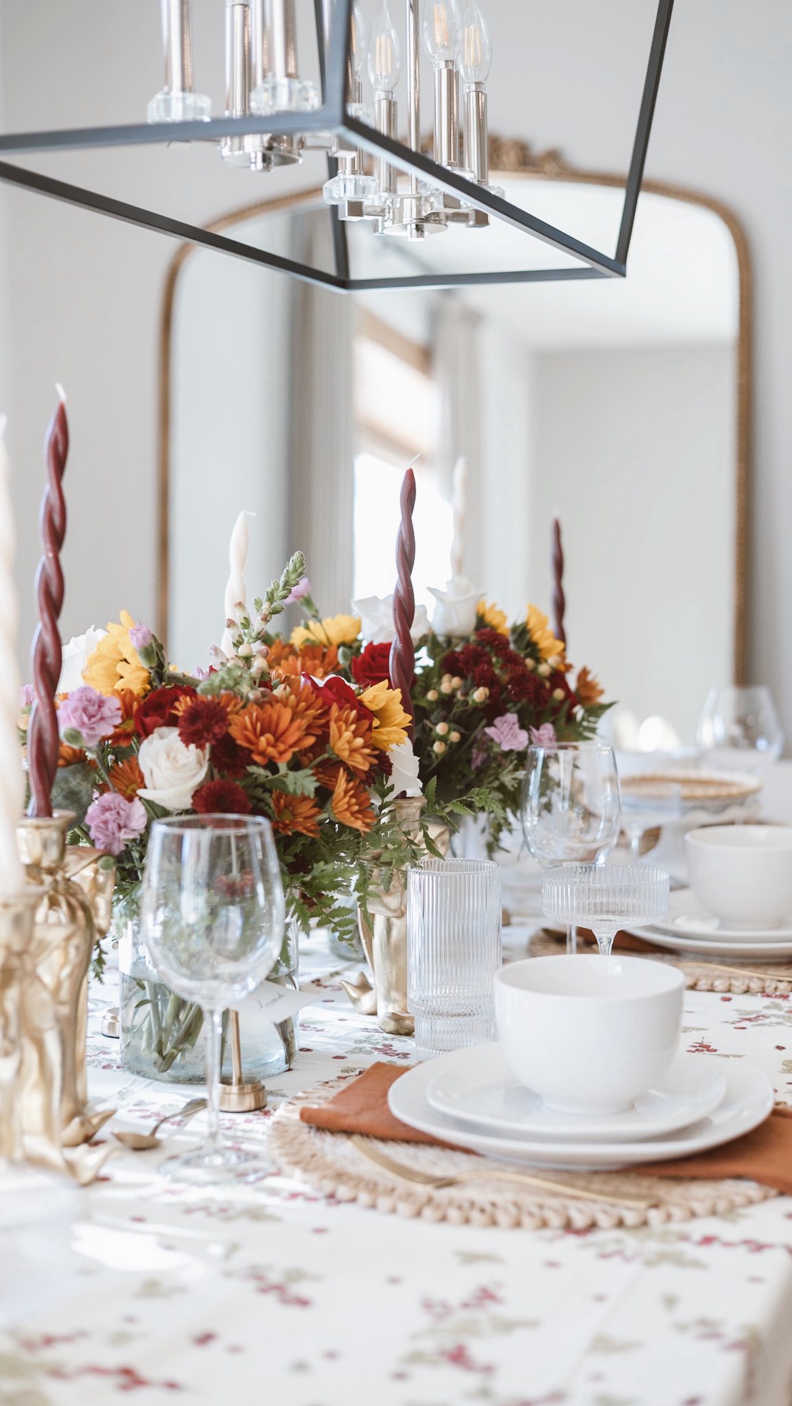 Instagram post by @myarizonahome for 1800Flowers. Caption reads: Hosting this year? 🌹Here’s how to make your table....