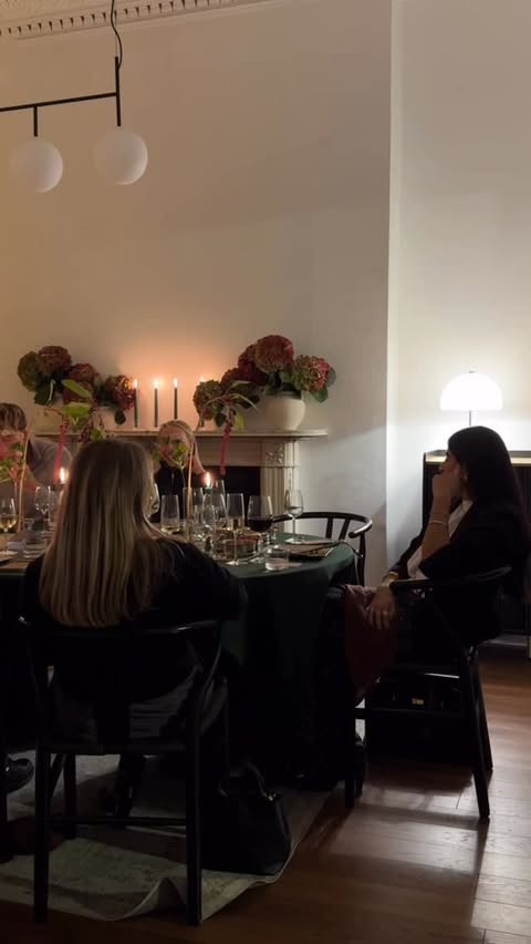 Instagram post by @soooffffiiaaa for Mowgli Street Food. Caption reads: #AD I know a thing or two about hosting a dinner....