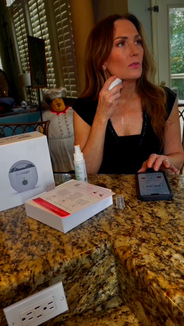Instagram post by @kclinked for apogeeagency. Caption reads: 🌙 Sleep Like Never Before! 🌙 #ad Struggling with....