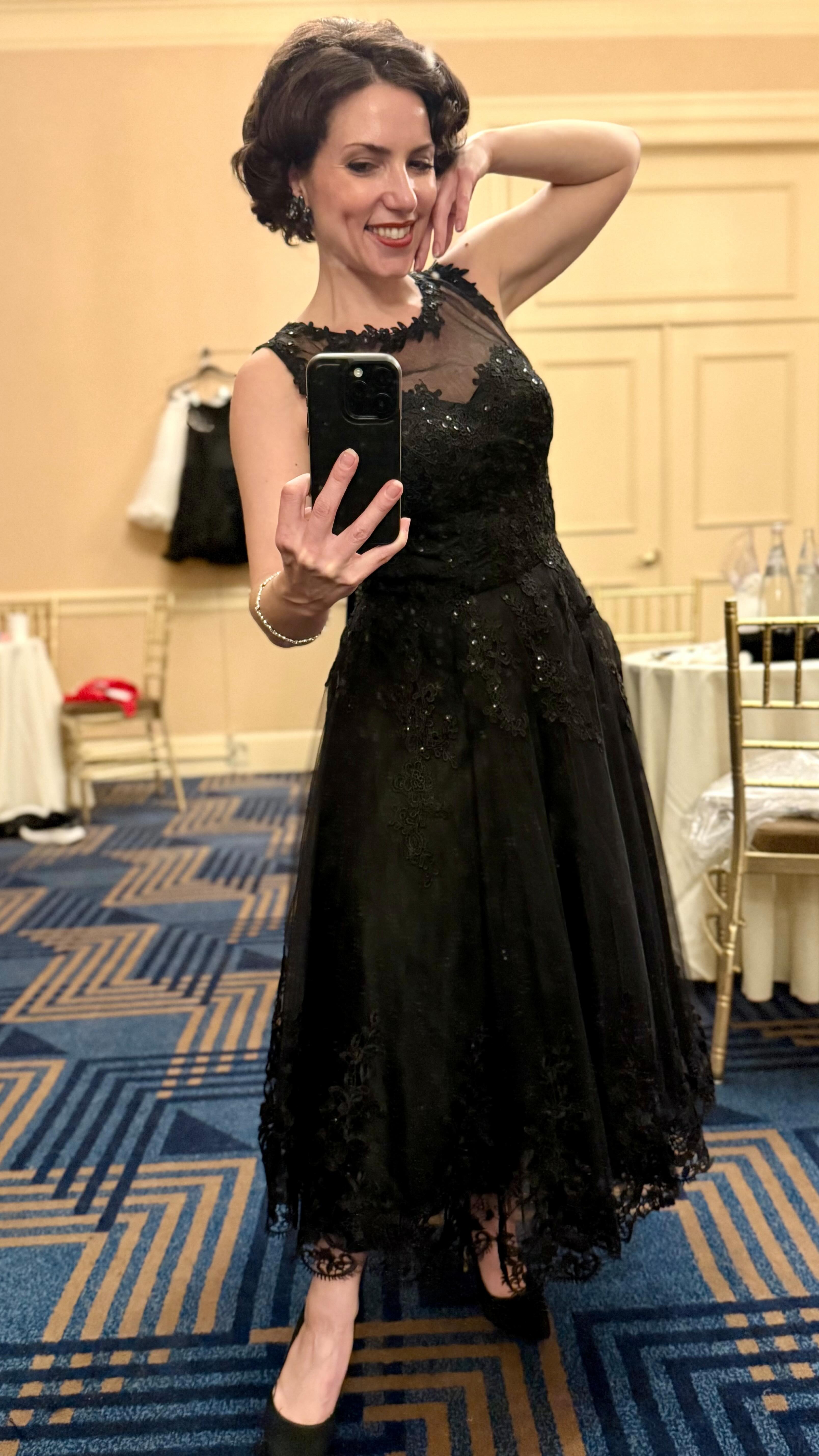 Instagram post by @vanessaracci for Unique Vintage. Caption reads: Here’s a behind the scenes look of my performance....