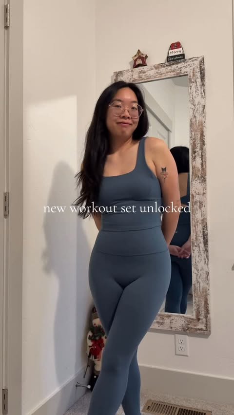 Instagram post by @vivwithluv for Colorfulkoala. Caption reads: [...] and am obsessed with this one from....