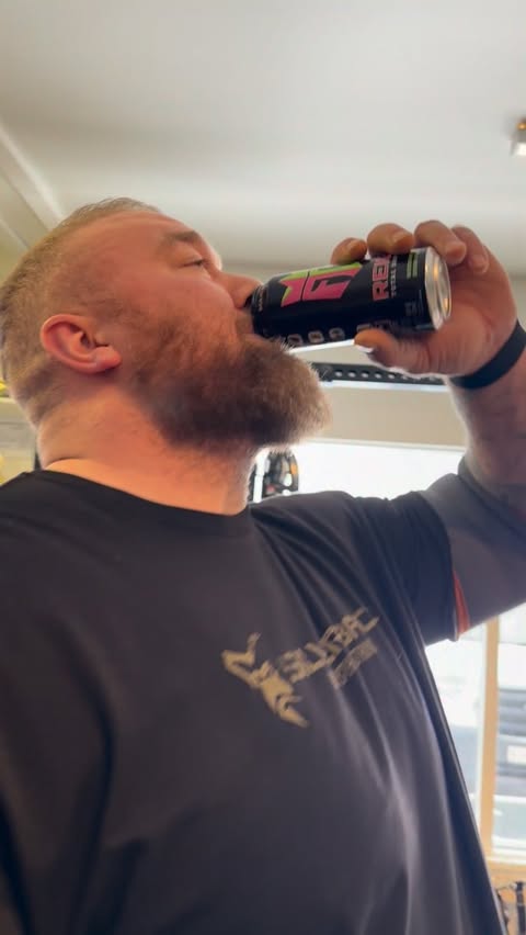 Instagram post by @thorbjornsson for Reign Body Fuel. Caption reads: [...] 100 lbs for an easy 6. Fueled by....