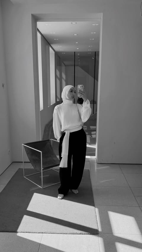Instagram post by @yasminevanhoven for Maison Margiela. Caption reads: [...] Flats @proenzaschouler Slingbacks....