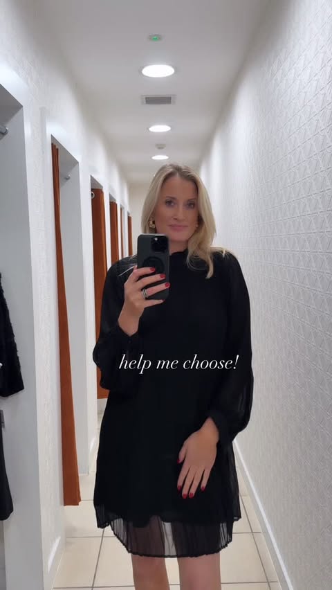 Instagram post by @sarahbutlerathomeofficial for Carraig Donn. Caption reads: [...] many fab pieces instore and online at....