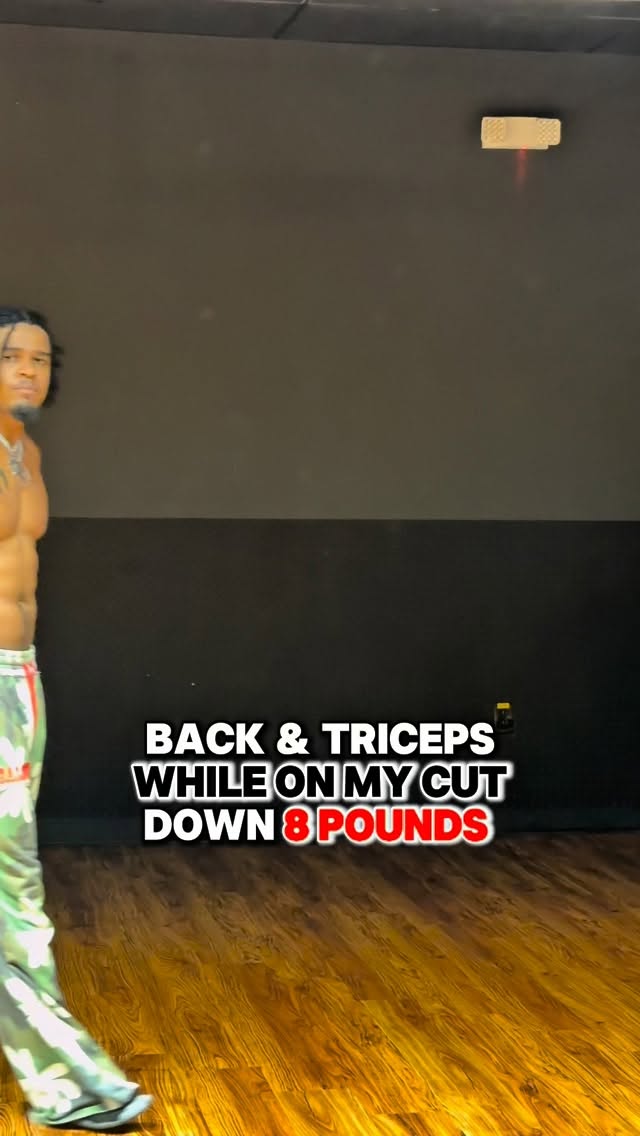 Instagram post by @1bigten.fit for EHPlabs. Caption reads: Back & Triceps🤝🏾.