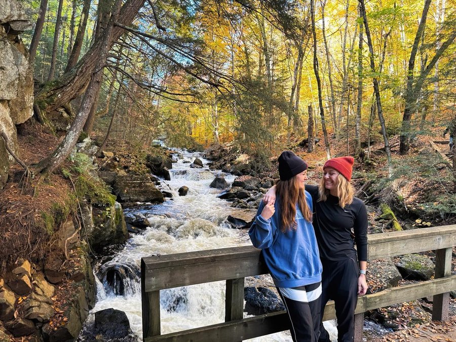 Instagram post by @dreanning_ for FreeStyle Libre. Caption reads: Falling for a cheesy caption (and for my wife in a....