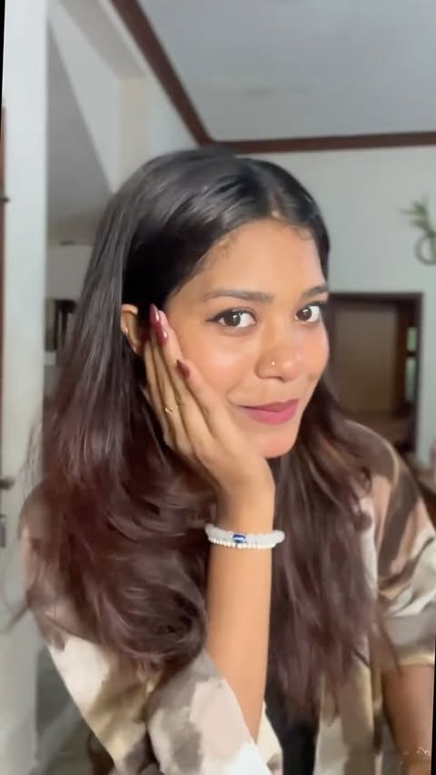 Instagram post by @killadi.soumya_ for Chicnutrix. Caption reads: [...] DMs! 😉
Use my code “SOUM25” on....