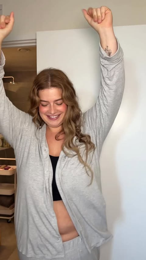 Instagram post by @alissbonyt for Elomi Lingerie. Caption reads: For my big busted girlies, this one is for you!....