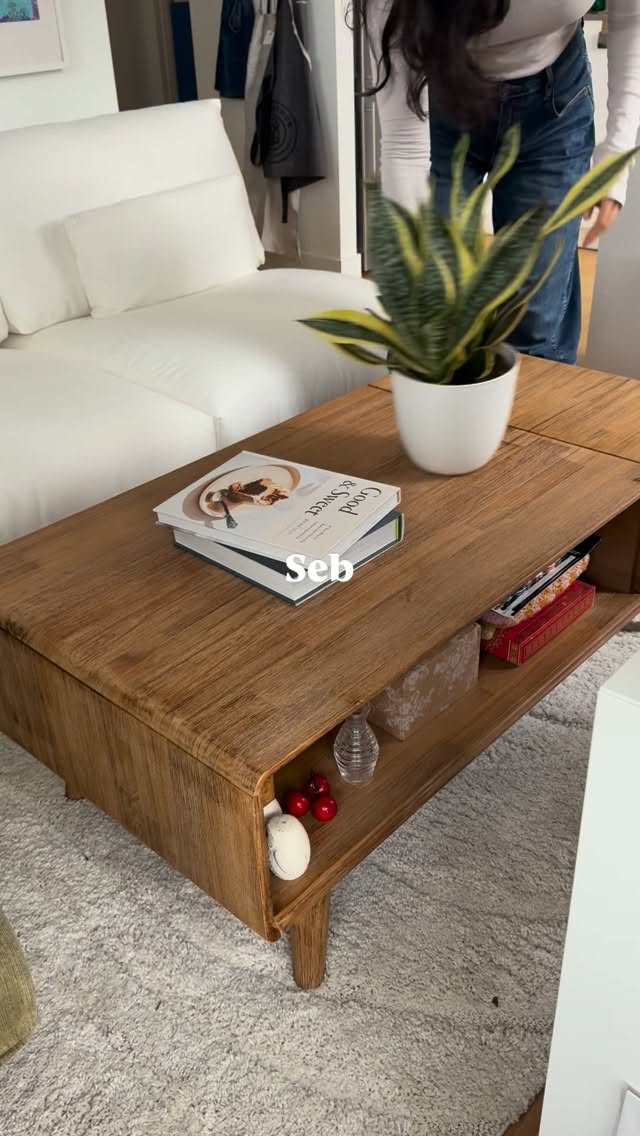 Instagram post by @thepancakeprincess for Castlery. Caption reads: When I transitioned out of my 9-5 job into....