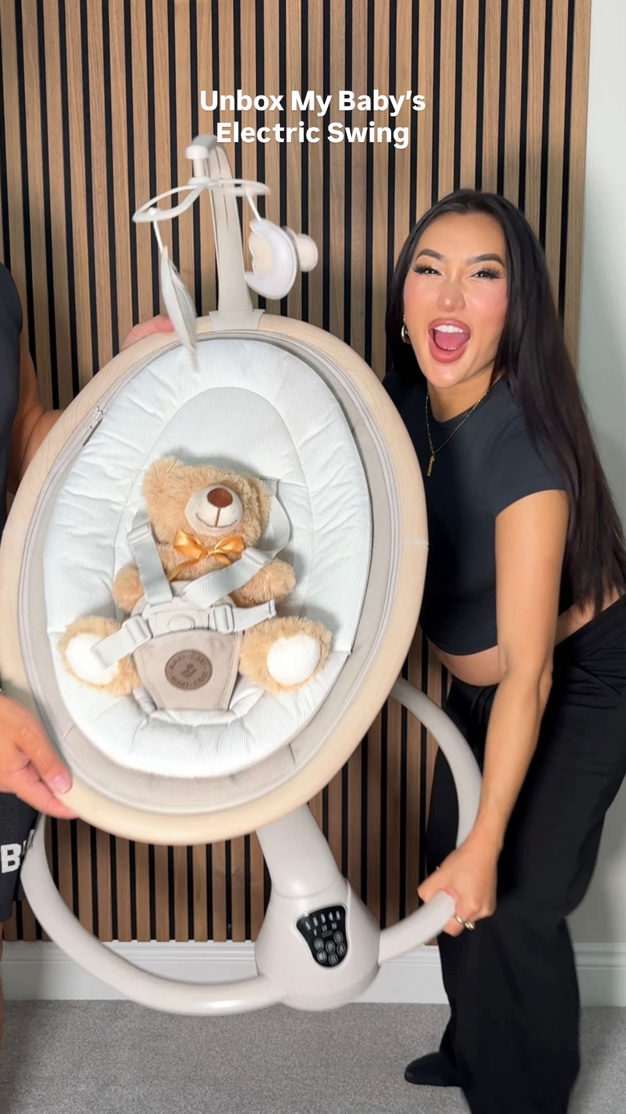 Instagram post by @xthuyle for Maxi-Cosi. Caption reads: Unboxing for baby’s arrival 😭💫. The electric....