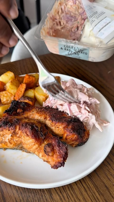 Instagram post by @techjamo for Cuisinart. Caption reads: This @cuisinart_europe ClearView Air Fryer is....