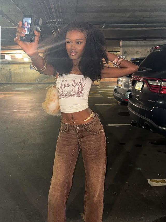 Instagram post by @shaniaraii for rue21. Caption reads: Like what you see? 😆 Top & pants @rue21 #invited....