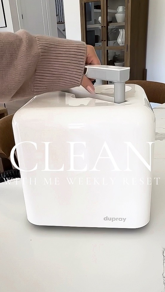 Instagram post by @jessicaannereed for Dupray. Caption reads: Weekly reset made effortless with the @dupray Neat....