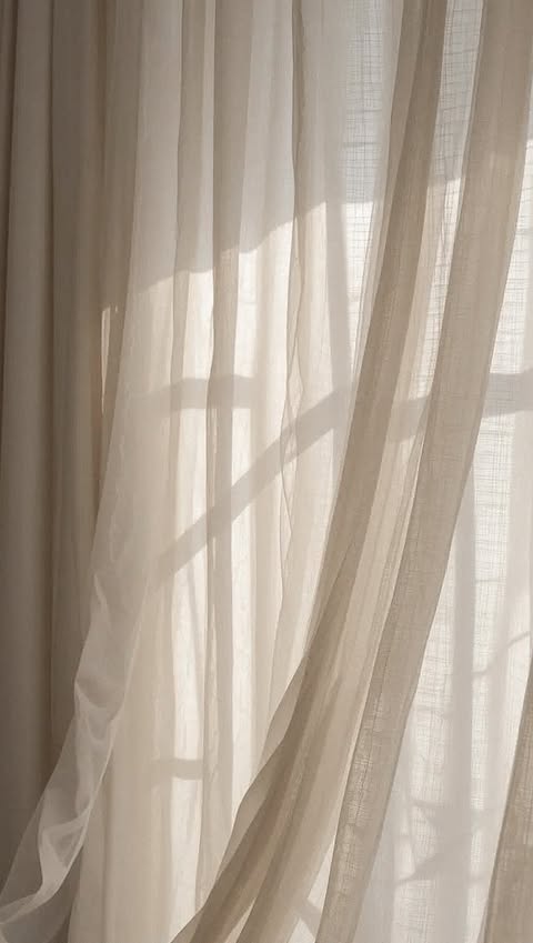 Instagram post by @mitjux for Picsart. Caption reads: [...] click you can change your outfit! With....