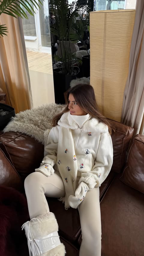 Instagram post by @busrayurtgul for Oysho. Caption reads: [...] 🤎🏔️ Hirka: @joinus.tr ⛷️ , Tayt: @oysho....