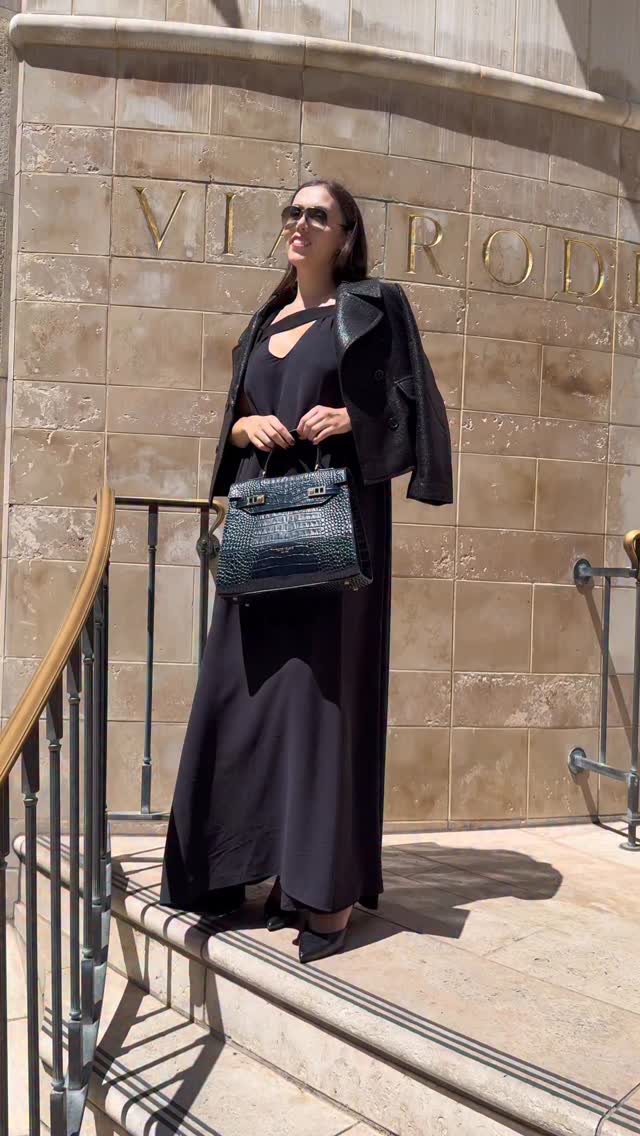 Instagram post by @esraurn for Teddy Blake. Caption reads: ✨ Elevate your everyday look with the Kim Croco....